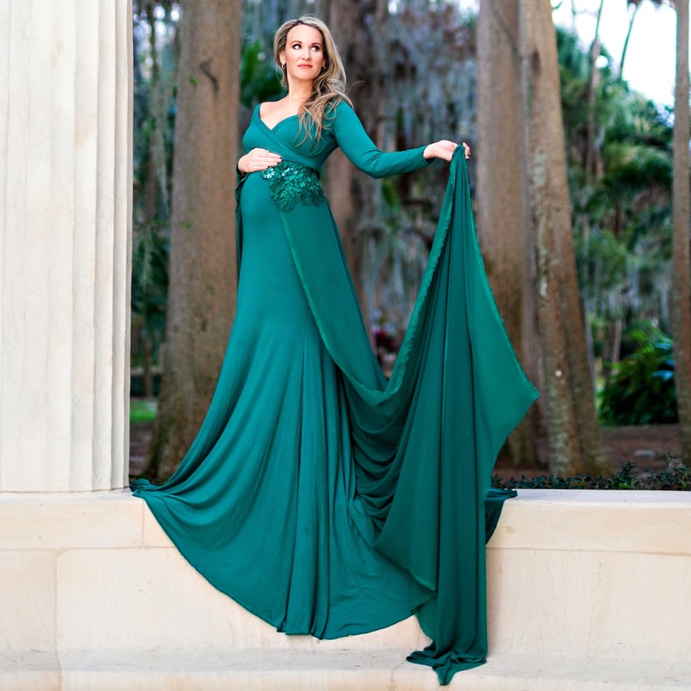 Maternity gown for photo shoots